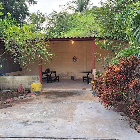 Casa San Bernardino De Siena Sisal Villa Valladolid  Exteriör bild