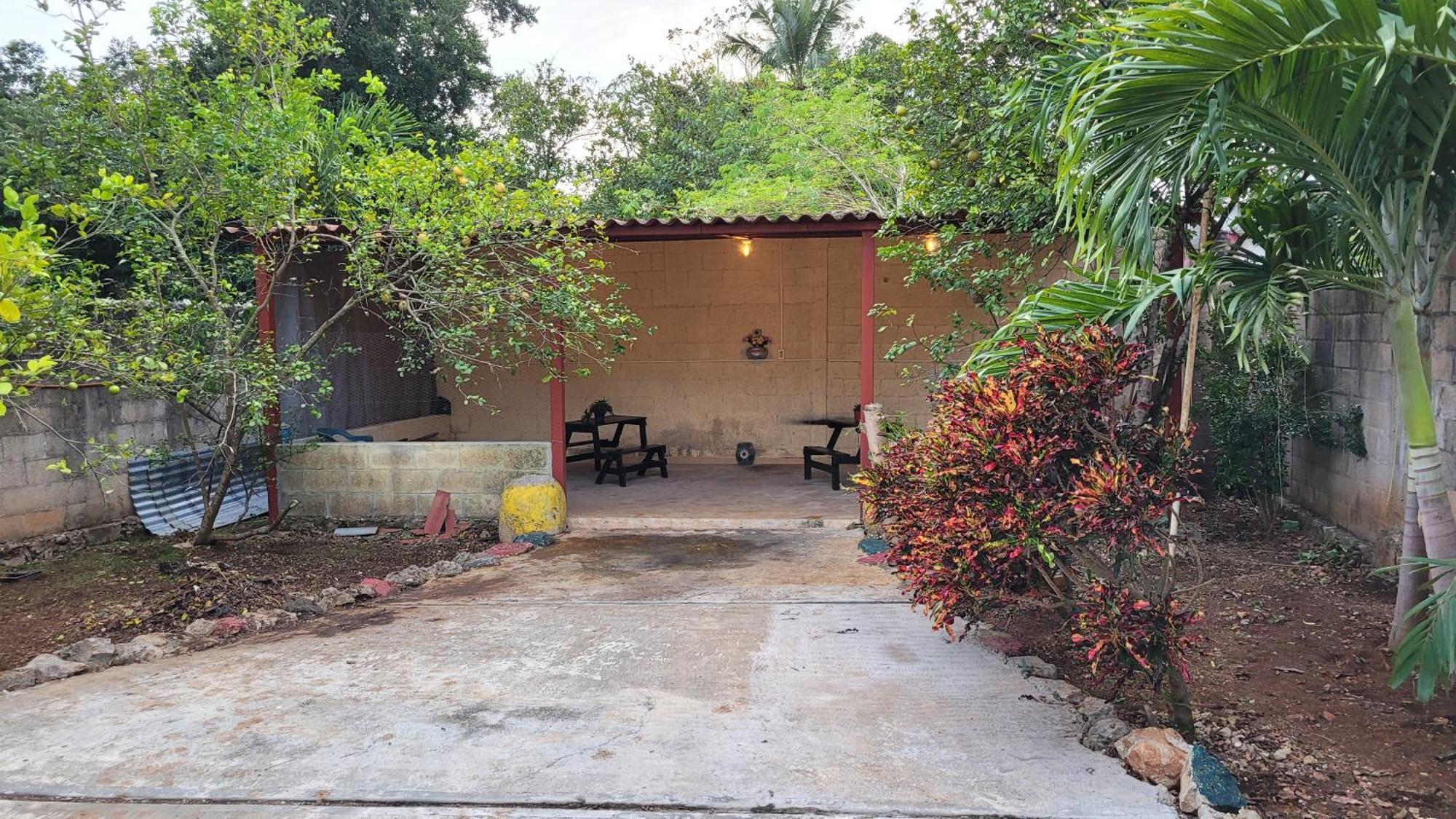 Casa San Bernardino De Siena Sisal Villa Valladolid  Exteriör bild